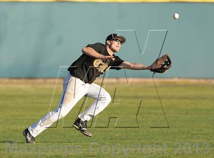 Thumbnail 1 in Calabasas @ Crespi photogallery.