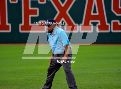 Thumbnail 2 in Hallsville vs. Lake Creek (UIL Softball 5A D2 Final) photogallery.