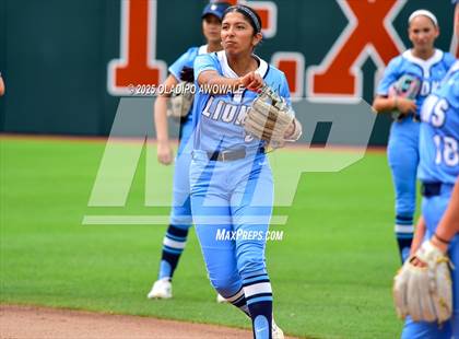 Thumbnail 1 in Hallsville vs. Lake Creek (UIL Softball 5A D2 Final) photogallery.