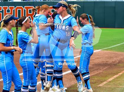 Thumbnail 3 in Hallsville vs. Lake Creek (UIL Softball 5A D2 Final) photogallery.