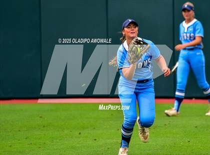 Thumbnail 1 in Hallsville vs. Lake Creek (UIL Softball 5A D2 Final) photogallery.