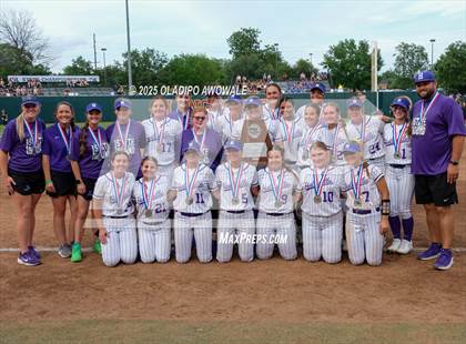 Thumbnail 1 in Hallsville vs. Lake Creek (UIL Softball 5A D2 Final) photogallery.
