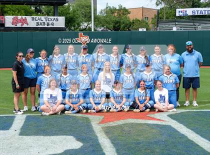 Thumbnail 3 in Hallsville vs. Lake Creek (UIL Softball 5A D2 Final) photogallery.