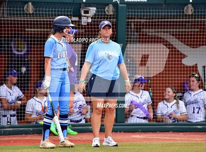 Thumbnail 2 in Hallsville vs. Lake Creek (UIL Softball 5A D2 Final) photogallery.
