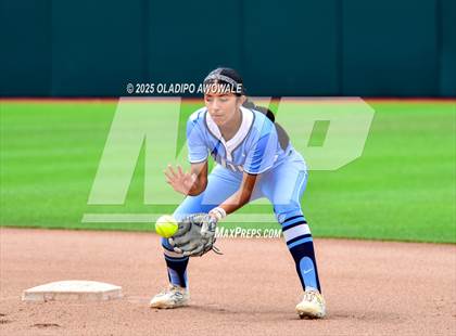 Thumbnail 3 in Hallsville vs. Lake Creek (UIL Softball 5A D2 Final) photogallery.