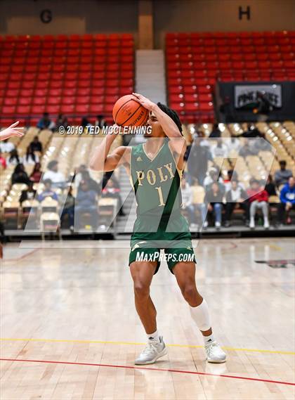 Thumbnail 1 in The Park School of Buffalo vs. Long Beach Poly (King Cotton Classic) photogallery.
