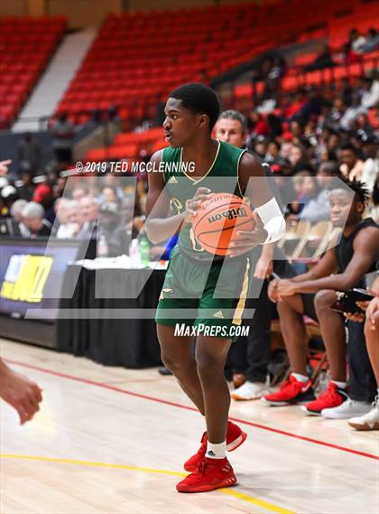 Thumbnail 1 in The Park School of Buffalo vs. Long Beach Poly (King Cotton Classic) photogallery.