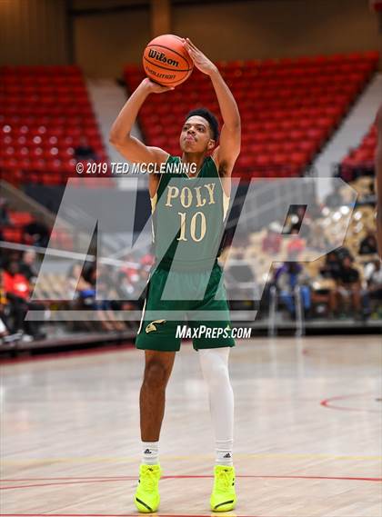 Thumbnail 1 in The Park School of Buffalo vs. Long Beach Poly (King Cotton Classic) photogallery.