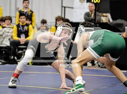 Thumbnail 2 in NYSPHSAA Wrestling Dual Finals Round 1 (Seaford vs Nanuet) photogallery.