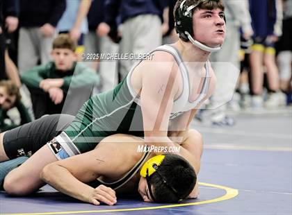 Thumbnail 2 in NYSPHSAA Wrestling Dual Finals Round 1 (Seaford vs Nanuet) photogallery.