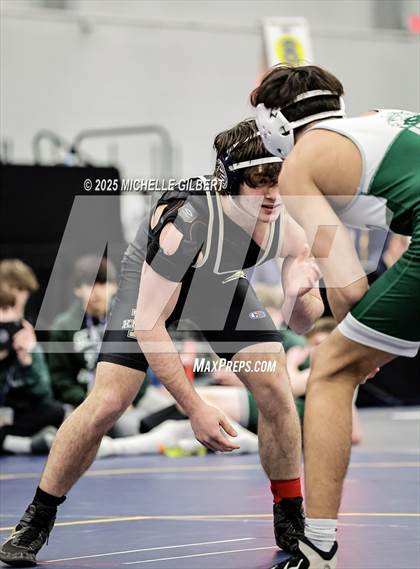 Thumbnail 3 in NYSPHSAA Wrestling Dual Finals Round 1 (Seaford vs Nanuet) photogallery.