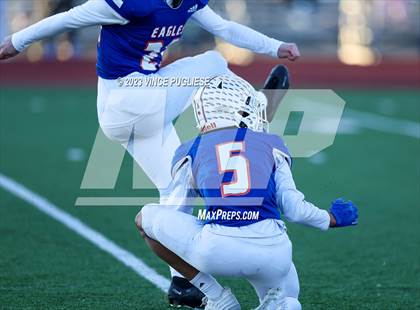 Thumbnail 1 in Eastlake @ Graham-Kapowsin (WIAA 4A Semi Final) photogallery.