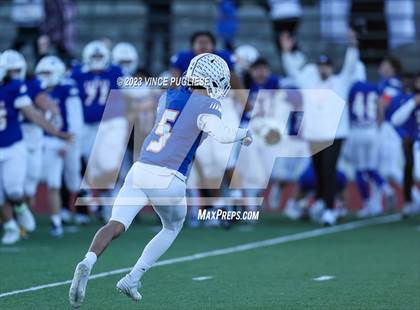 Thumbnail 3 in Eastlake @ Graham-Kapowsin (WIAA 4A Semi Final) photogallery.