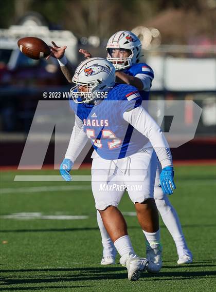 Thumbnail 3 in Eastlake @ Graham-Kapowsin (WIAA 4A Semi Final) photogallery.
