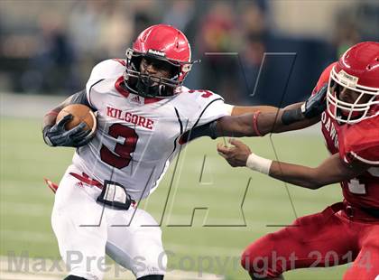 Thumbnail 2 in Carthage vs. Kilgore (UIL 3A Division 1 Final) photogallery.