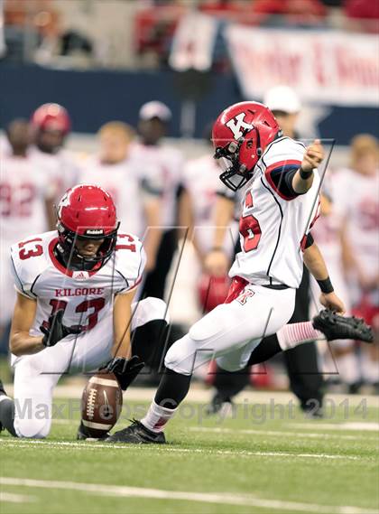 Thumbnail 1 in Carthage vs. Kilgore (UIL 3A Division 1 Final) photogallery.