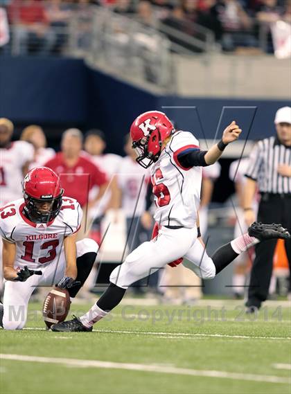 Thumbnail 1 in Carthage vs. Kilgore (UIL 3A Division 1 Final) photogallery.