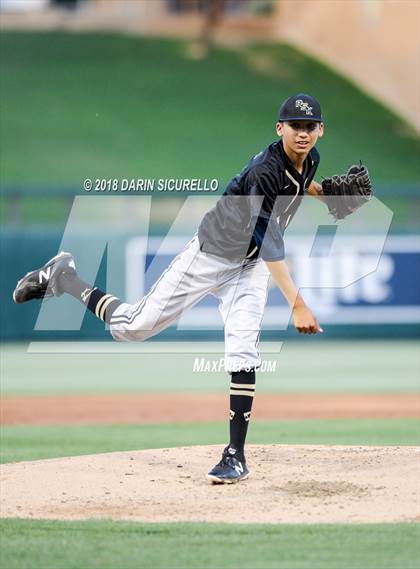Thumbnail 2 in Centennial vs. Kellis photogallery.