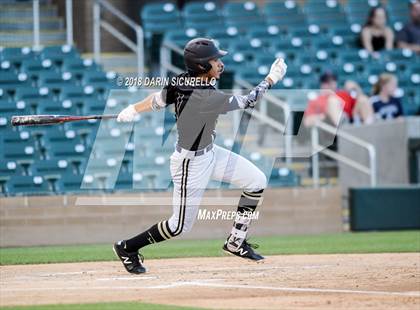 Thumbnail 1 in Centennial vs. Kellis photogallery.