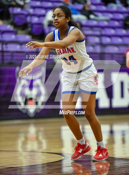 Thumbnail 2 in Jefferson vs. Sabine (UIL 3A Bi-District Playoff) photogallery.