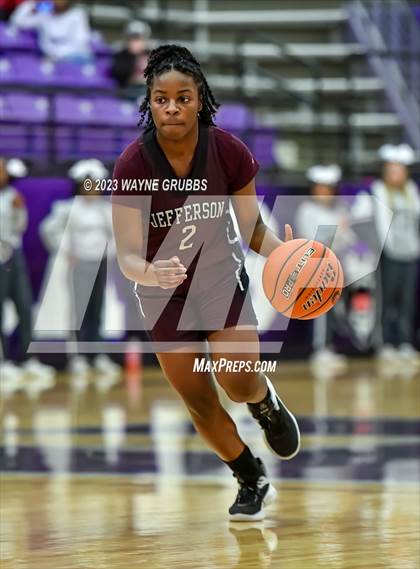 Thumbnail 3 in Jefferson vs. Sabine (UIL 3A Bi-District Playoff) photogallery.