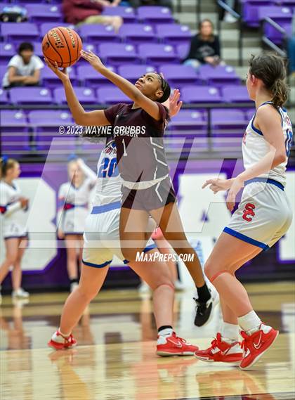Thumbnail 3 in Jefferson vs. Sabine (UIL 3A Bi-District Playoff) photogallery.
