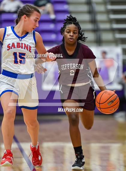 Thumbnail 2 in Jefferson vs. Sabine (UIL 3A Bi-District Playoff) photogallery.