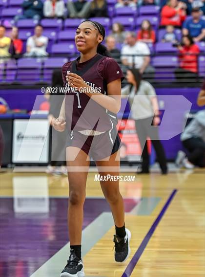 Thumbnail 2 in Jefferson vs. Sabine (UIL 3A Bi-District Playoff) photogallery.