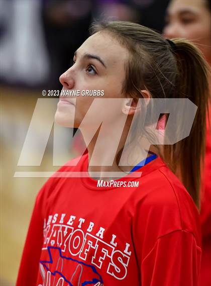 Thumbnail 3 in Jefferson vs. Sabine (UIL 3A Bi-District Playoff) photogallery.
