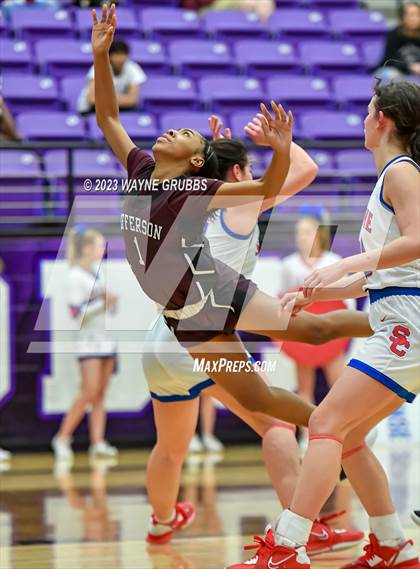 Thumbnail 2 in Jefferson vs. Sabine (UIL 3A Bi-District Playoff) photogallery.