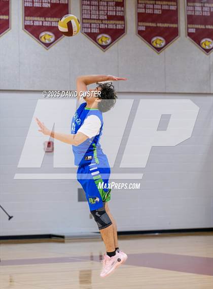 Thumbnail 1 in South Lakes @ Oakton (Concorde District Final) photogallery.