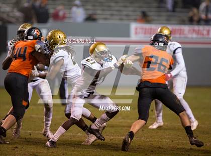 Thumbnail 1 in North Davidson vs. Shelby (NCHSAA 2AA Championship) photogallery.