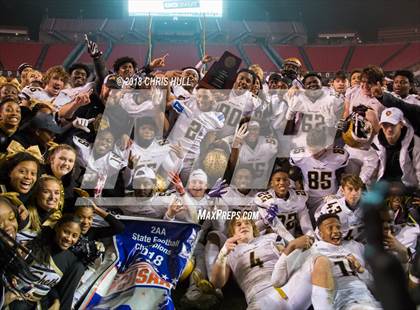 Thumbnail 2 in North Davidson vs. Shelby (NCHSAA 2AA Championship) photogallery.