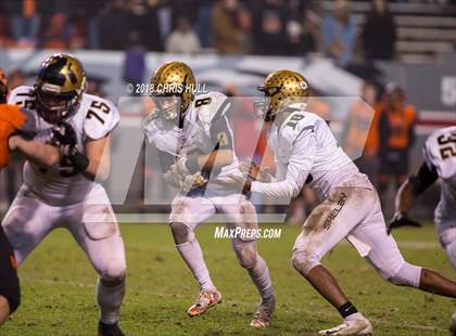 Thumbnail 3 in North Davidson vs. Shelby (NCHSAA 2AA Championship) photogallery.