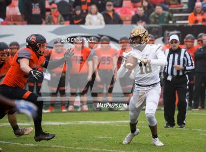 Thumbnail 1 in North Davidson vs. Shelby (NCHSAA 2AA Championship) photogallery.