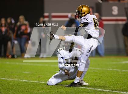 Thumbnail 2 in North Davidson vs. Shelby (NCHSAA 2AA Championship) photogallery.