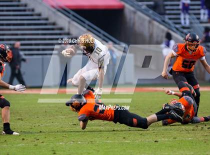 Thumbnail 3 in North Davidson vs. Shelby (NCHSAA 2AA Championship) photogallery.
