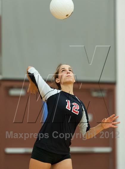 Thumbnail 3 in Canyon Crest Academy vs La Costa Canyon (CIF SDS D2 Final) photogallery.