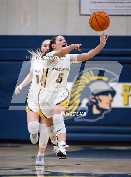 Thumbnail 3 in Franklin vs Oak Ridge (Trojan Toss Up) photogallery.