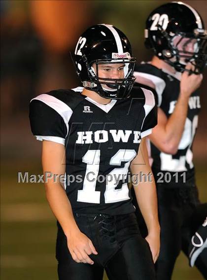 Thumbnail 2 in Chico vs. Howe photogallery.