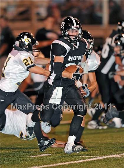 Thumbnail 3 in Chico vs. Howe photogallery.