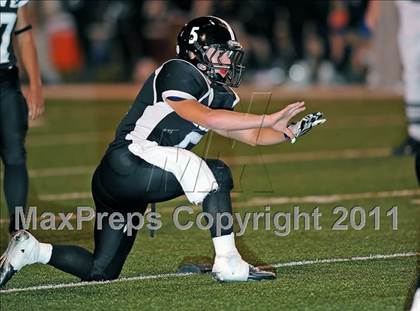 Thumbnail 2 in Chico vs. Howe photogallery.