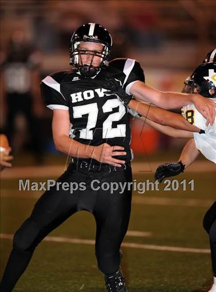 Thumbnail 3 in Chico vs. Howe photogallery.