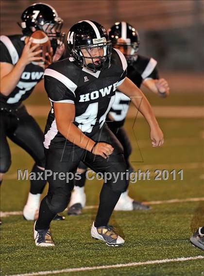 Thumbnail 1 in Chico vs. Howe photogallery.