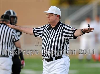 Thumbnail 2 in Chico vs. Howe photogallery.