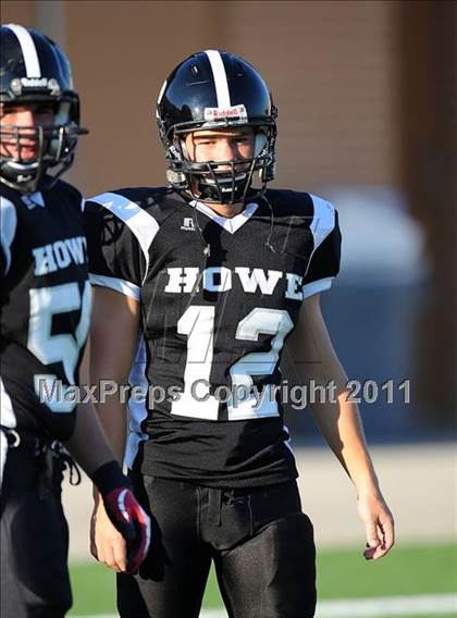 Thumbnail 2 in Chico vs. Howe photogallery.