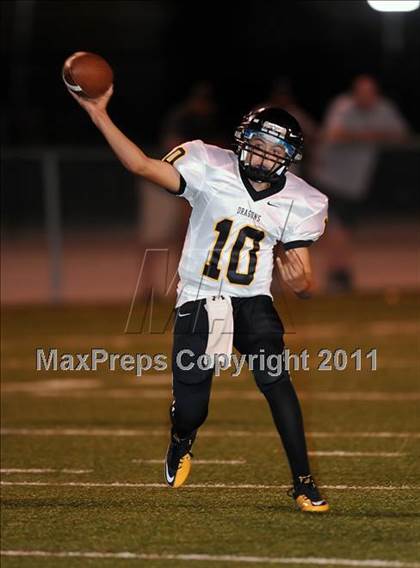 Thumbnail 3 in Chico vs. Howe photogallery.