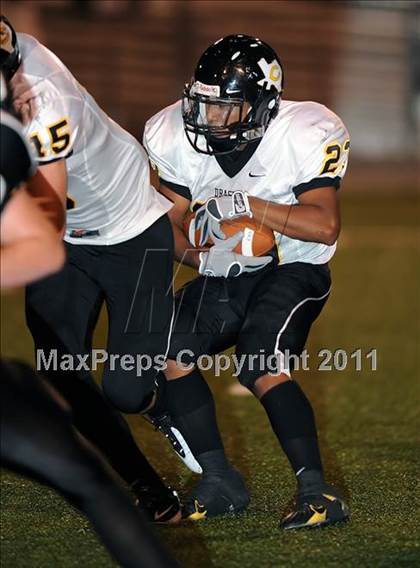 Thumbnail 3 in Chico vs. Howe photogallery.
