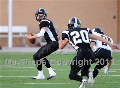 Thumbnail 1 in Chico vs. Howe photogallery.