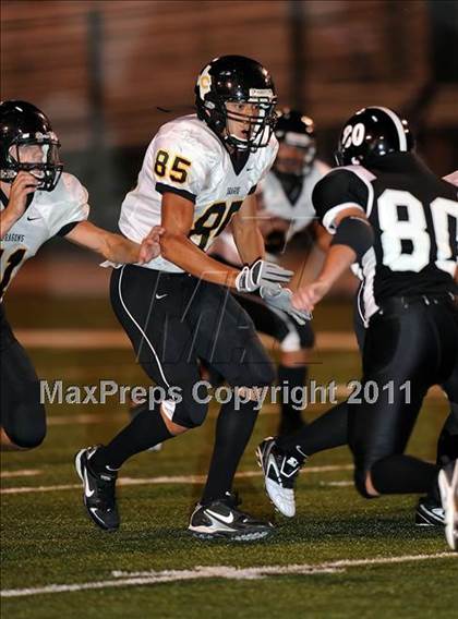 Thumbnail 1 in Chico vs. Howe photogallery.